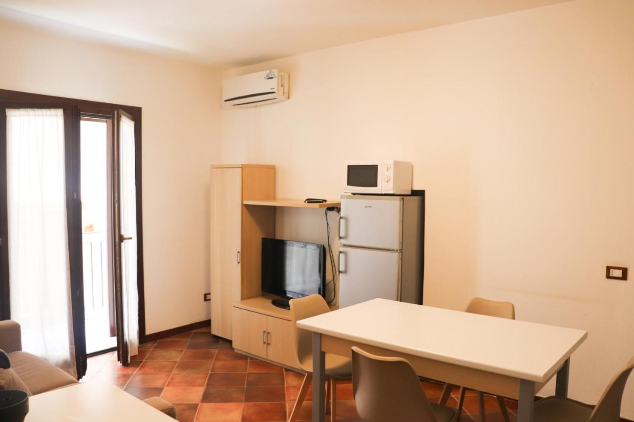 Appartamenti-Residence Al Massimo Palermo Exterior foto